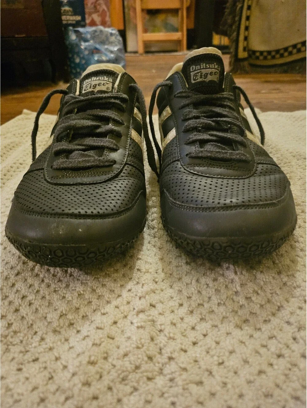 N/A onitsuka tiger